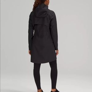 Lululemon rain rebel jacket